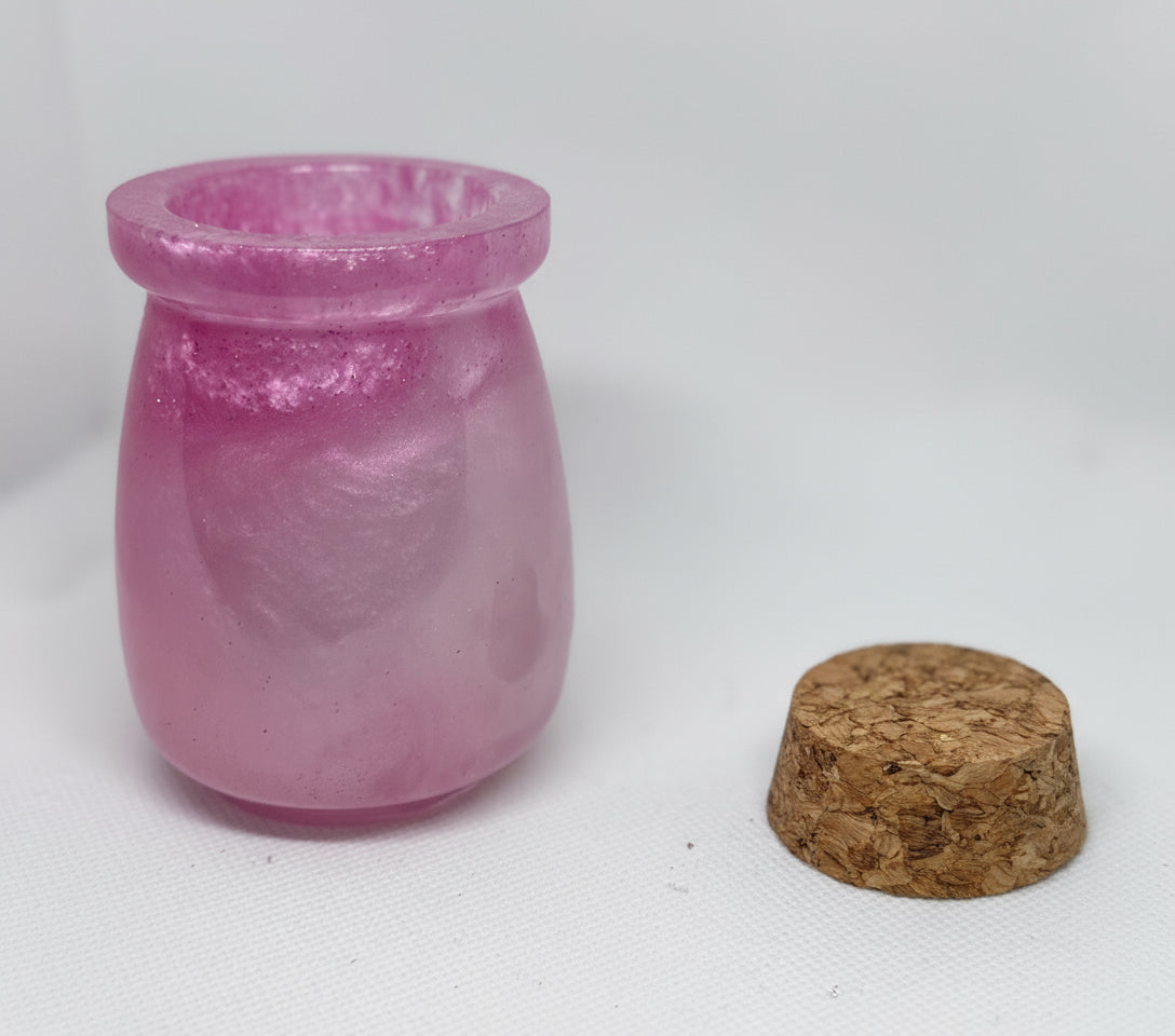 Container w Cork