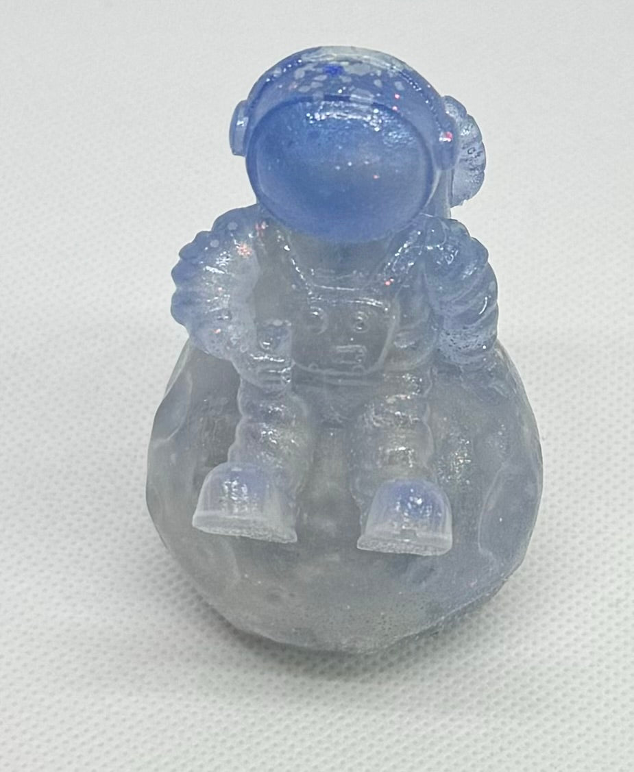 Astronaut on Moon